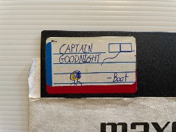Captain Goodnight – Boot